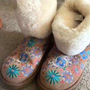 Woman’s uggs